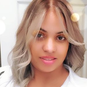 Meet your Posher, Elizabet